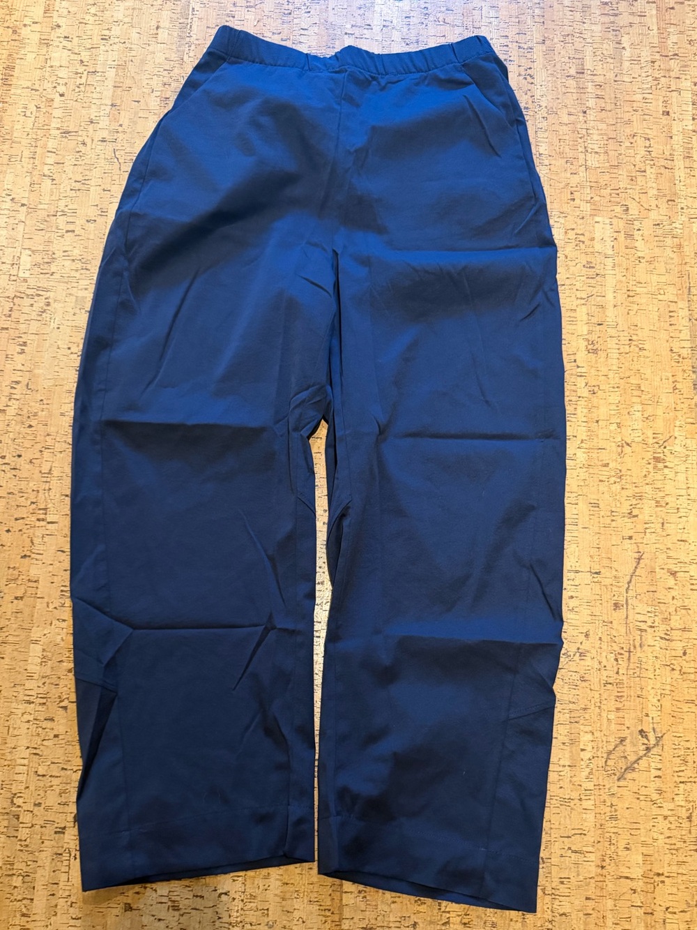 Women’s barrel leg pants